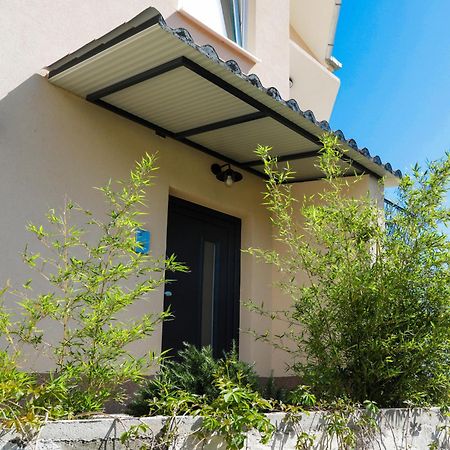 4-Star Apartments Bianco Kaštela Екстериор снимка
