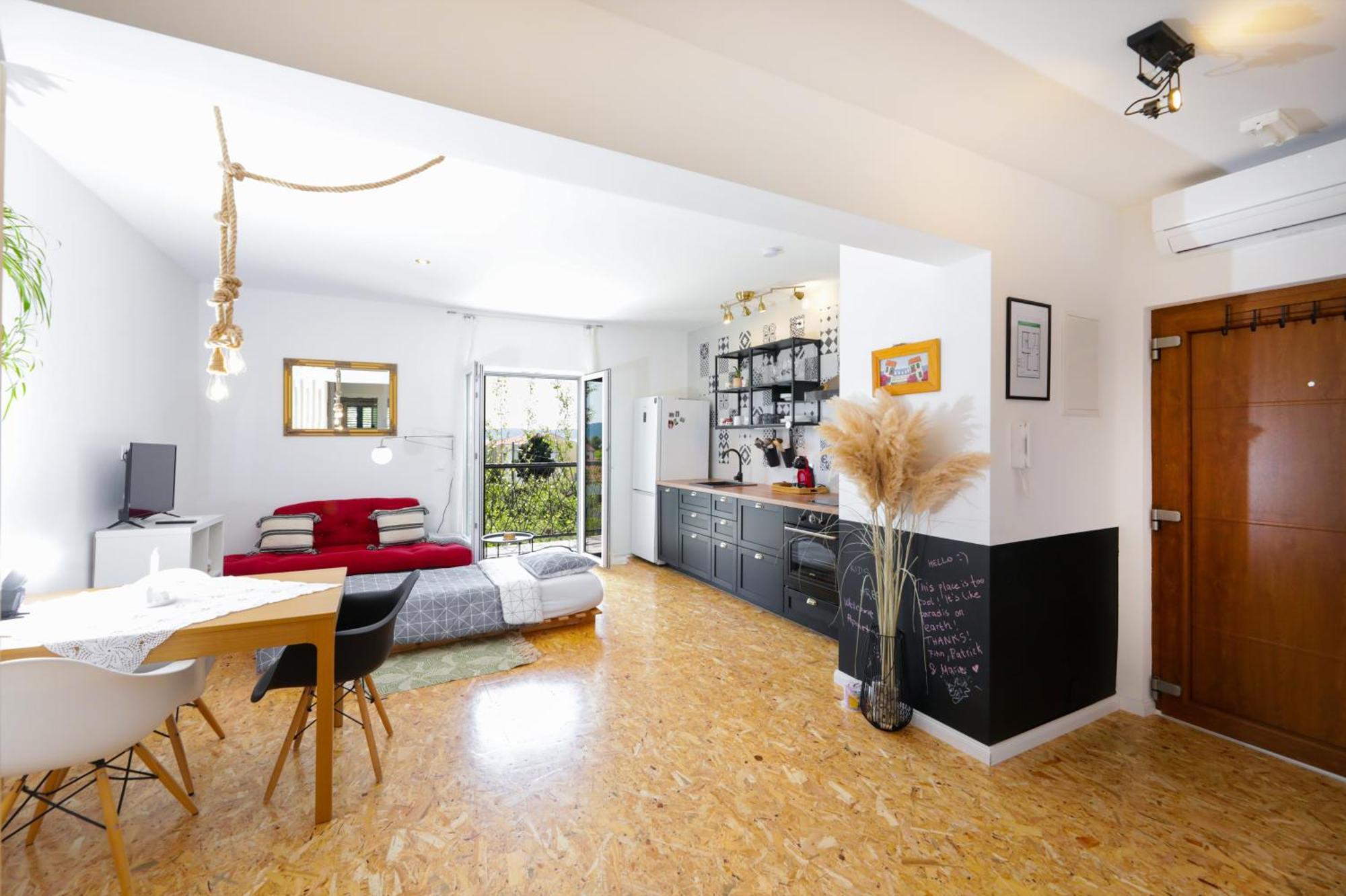 4-Star Apartments Bianco Kaštela Екстериор снимка